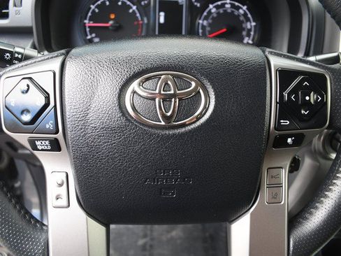 Certified 2024 Toyota 4Runner SR5 AWD/4WD image 30