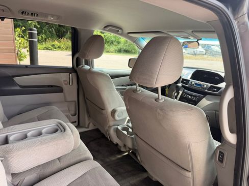 Used 2012 Honda Odyssey EX image 15