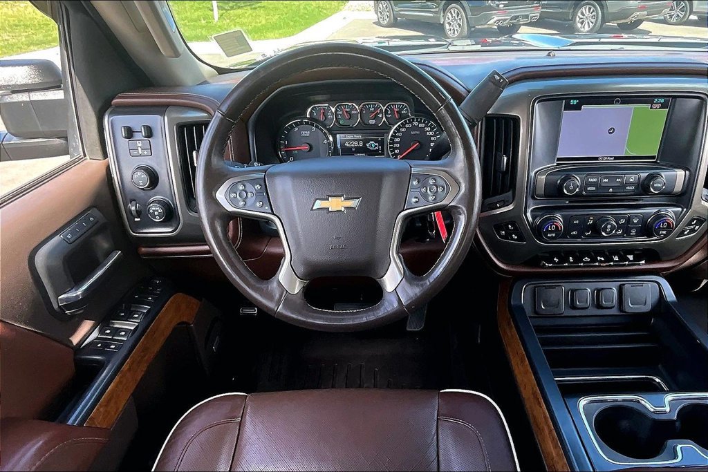 Used 2016 Chevrolet Silverado 2500 High Country w/ Duramax Plus Package AWD/4WD image 5