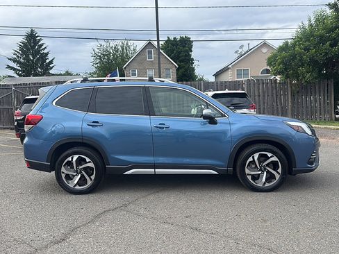 Certified 2022 Subaru Forester Touring AWD/4WD image 9