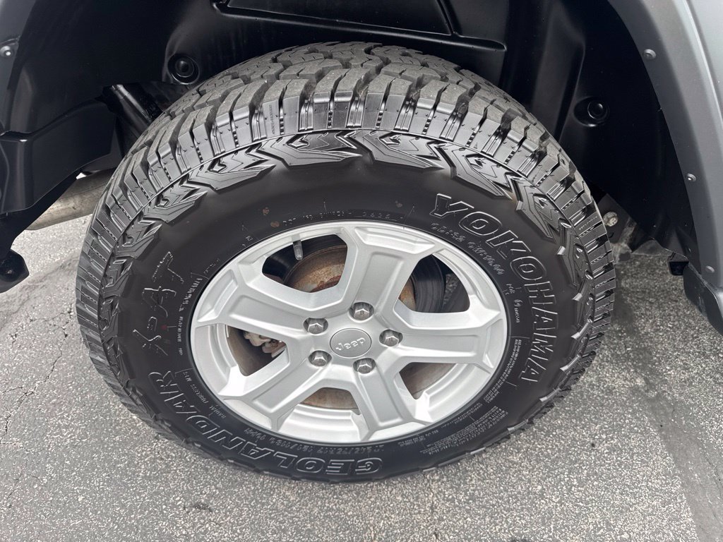 Used 2019 Jeep Wrangler Unlimited Sport S AWD/4WD image 30