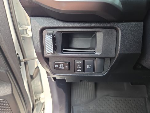 Certified 2019 Toyota Tacoma Limited AWD/4WD image 28