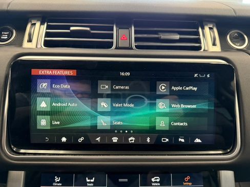 Used 2020 Land Rover Range Rover HSE image 36