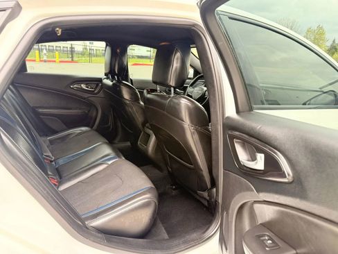 Used 2015 Chrysler 200 S FWD image 12