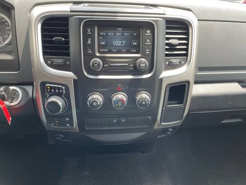 Used 2018 RAM 1500 Classic SLT image 8