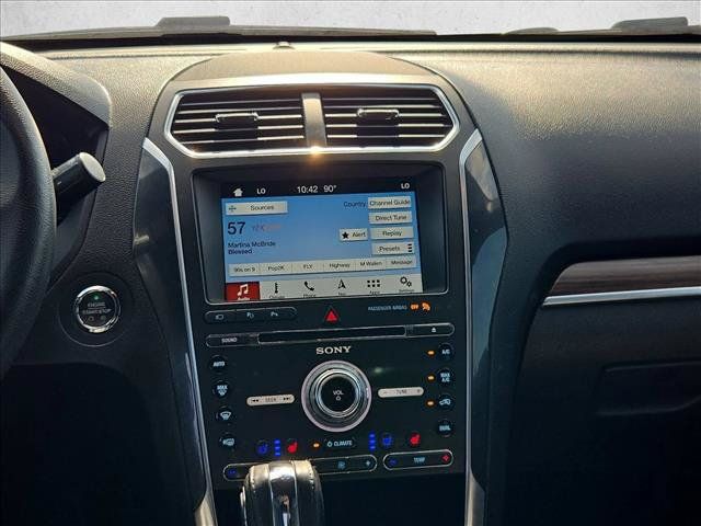 Used 2018 Ford Explorer Limited w/ Equipment Group 301A FWD image 11