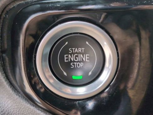 Certified 2022 Chevrolet Silverado 1500 LT AWD/4WD image 16