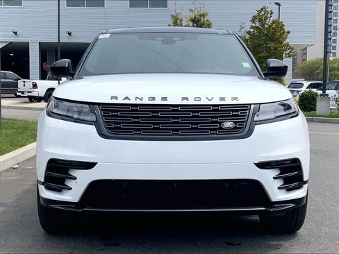New 2026 Land Rover Range Rover Velar Dynamic SE AWD/4WD image 3