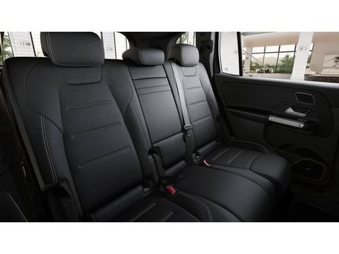 New 2026 Mercedes-Benz GLB 35 AMG 4MATIC image 5