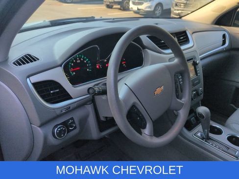 Used 2017 Chevrolet Traverse LS FWD image 10