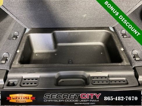 New 2026 Jeep Wrangler Unlimited Rubicon w/ Steel Bumper Group image 31