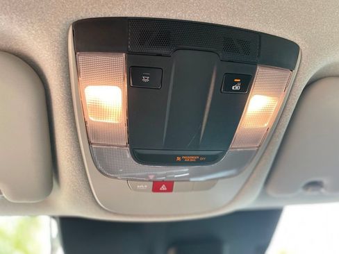Certified 2023 Kia Niro Wind w/ Wind Preserve Package FWD image 15