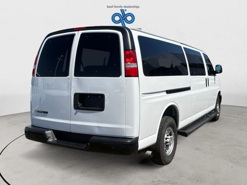 Used 2023 Chevrolet Express 3500 LS RWD image 6