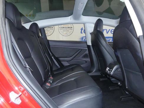Used 2019 Tesla Model 3 Standard Range Plus image 19