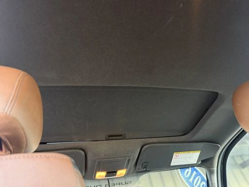 Used 2016 Ford F350 Platinum w/ FX4 Off-Road Package image 19