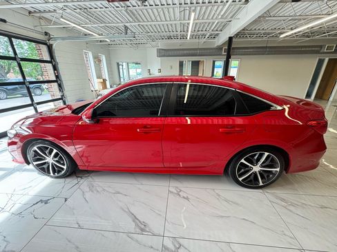 Used 2024 Honda Civic Touring image 8