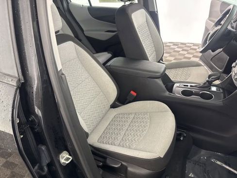 Used 2023 Chevrolet Equinox LS AWD/4WD image 30