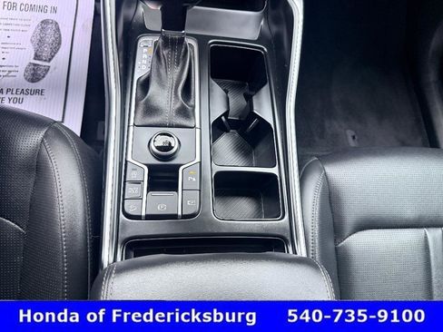 Used 2025 Kia Sorento EX w/ Panoramic Sunroof Package FWD image 41