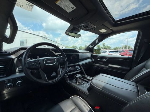 Used 2024 GMC Sierra 1500 AT4X AWD/4WD image 17