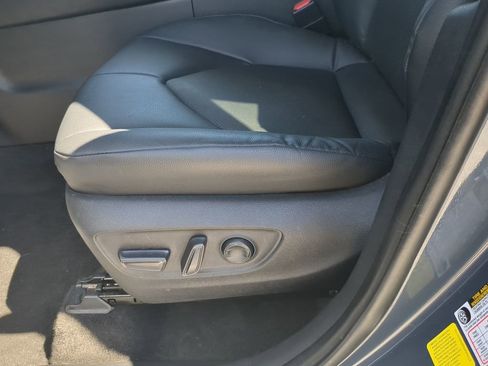 Used 2024 Toyota Grand Highlander Limited image 27