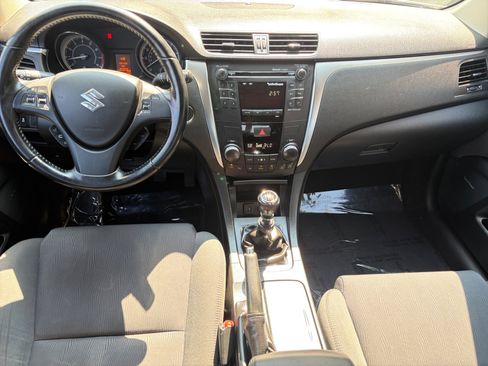 Used 2010 Suzuki Kizashi GTS FWD image 14