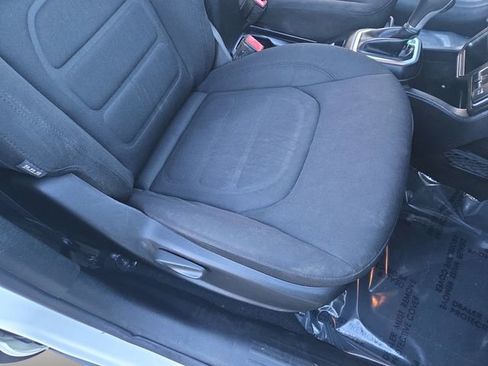 Used 2018 Jeep Renegade Latitude image 28