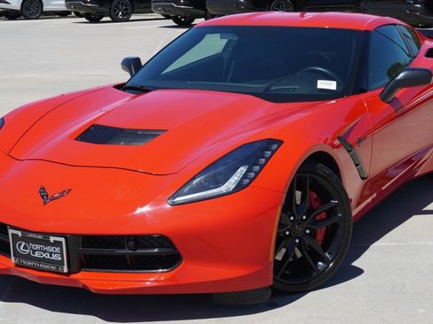 Used 2016 Chevrolet Corvette Stingray Coupe w/ 2LT Preferred Equipment Group RWD image 2