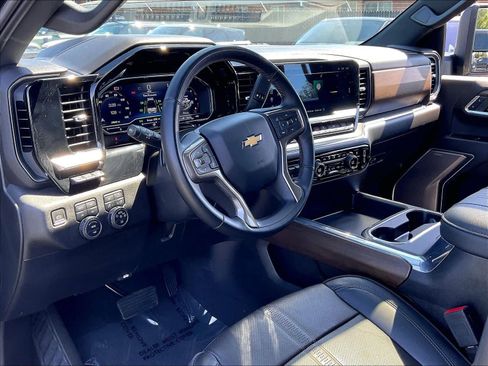Used 2024 Chevrolet Silverado 3500 High Country w/ High Country Premium Package AWD/4WD image 17