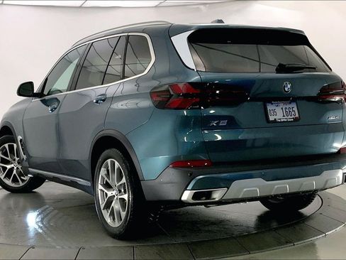 New 2026 BMW X5 xDrive40i w/ Premium Package image 2