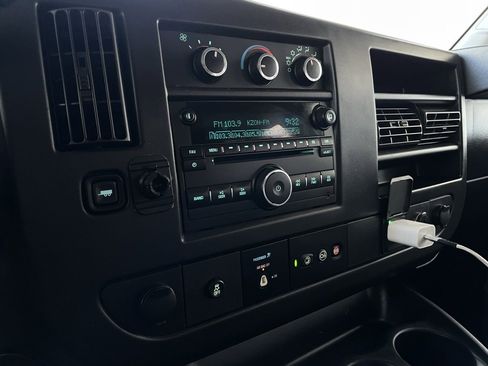 Used 2017 Chevrolet Express 2500 LS image 30