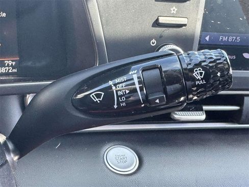 Used 2022 Hyundai Elantra Blue image 22