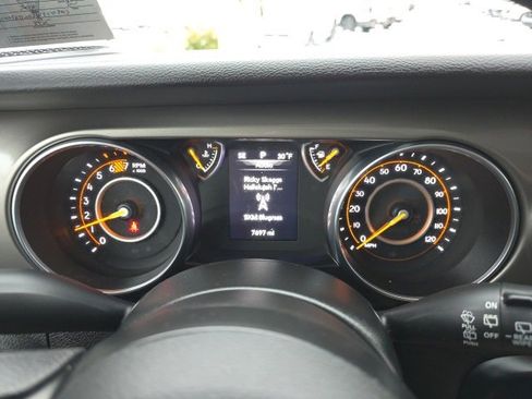 Used 2020 Jeep Wrangler Unlimited Sport image 13