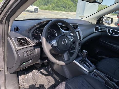 Used 2016 Nissan Sentra SV w/ Driver's Assist Package FWD image 29