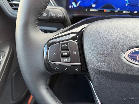 Used 2022 Ford Escape SEL w/ Technology Package image 22