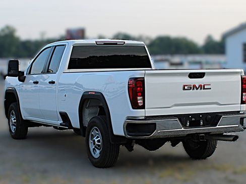 Used 2025 GMC Sierra 2500 Pro w/ Convenience Package RWD image 4