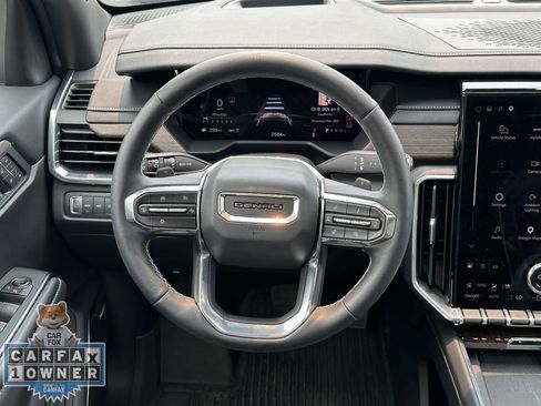 Used 2025 GMC Acadia Denali AWD/4WD image 18