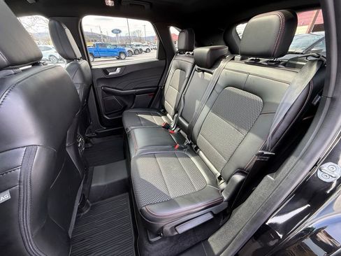 Certified 2024 Ford Escape ST-Line w/ Tech Pack #1 image 28