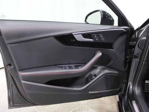 Used 2018 Audi A4 2.0T Premium Plus w/ Premium Plus Package image 6