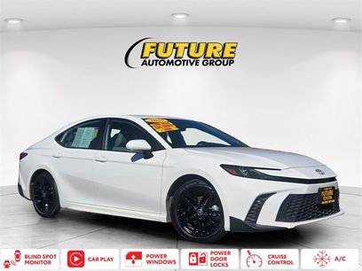 Used 2025 Toyota Camry SE