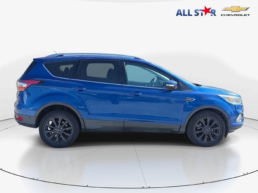Used 2017 Ford Escape Titanium w/ Equipment Group 301A AWD/4WD image 2