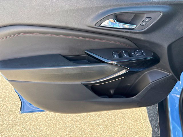Used 2024 Chevrolet Trax RS w/ Sunroof Package FWD image 19