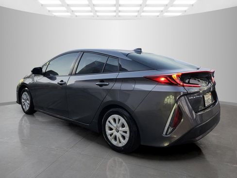 Used 2021 Toyota Prius Prime XLE FWD image 5