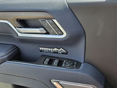 New 2025 Chevrolet Silverado 1500 High Country w/ Technology Package image 27