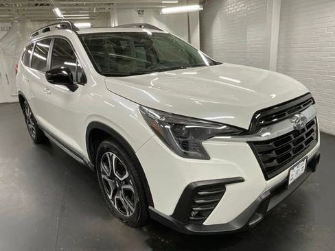 Used 2024 Subaru Ascent Limited w/ Technology Package AWD/4WD image 7