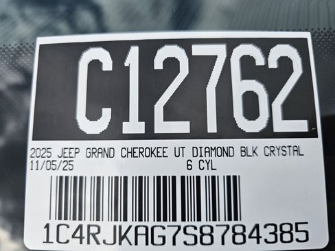 New 2025 Jeep Grand Cherokee L Altitude image 10