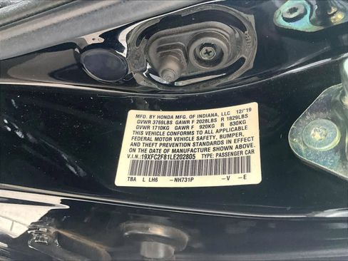 Used 2020 Honda Civic Sport image 32