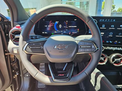 New 2025 Chevrolet Blazer EV RS FWD image 11