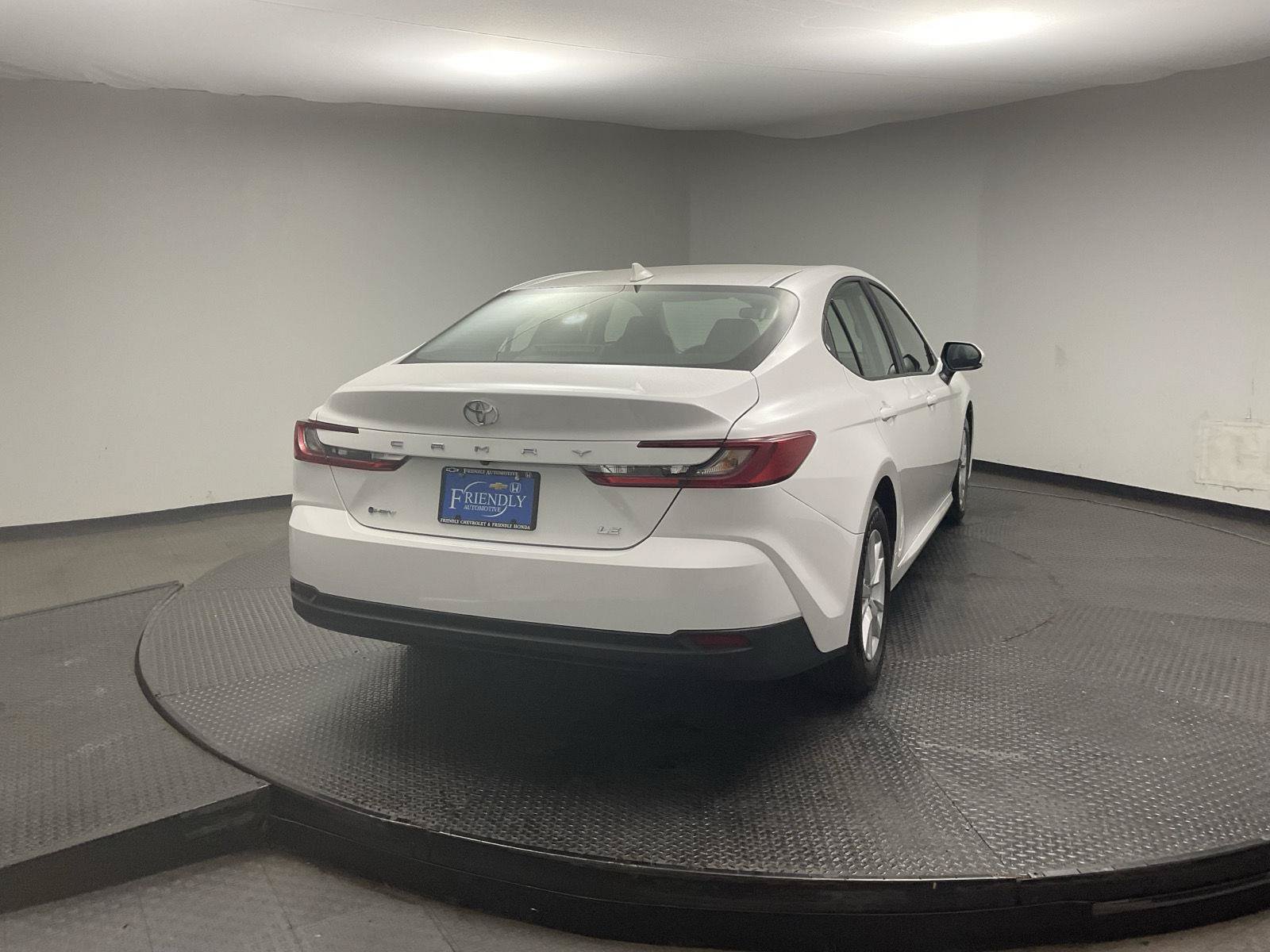 Used 2026 Toyota Camry LE FWD image 7