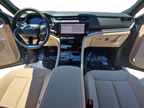 New 2026 Jeep Grand Cherokee Limited AWD/4WD image 36