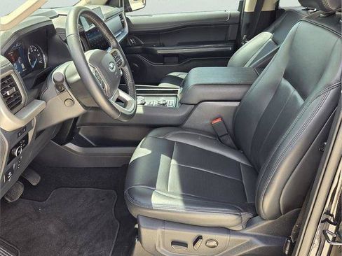 Used 2024 Ford Expedition XLT AWD/4WD image 11